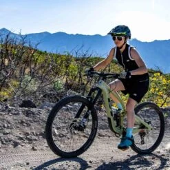 Bellwether Heatwave Women's Cycling Jersey -Cycle Flex Store 9bbc1dff011d9e700c130e065d09d8477911eb6a35c65609d2bd43b70703ddf7 25624.1685279426