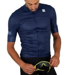 Sportful Classic Cycling Jersey 12 Sportful Classic Cycling Jersey -Cycle Flex Store caf50e682e36f5ae0a84d4516bdfe2896e72e98533b35cc7efd98c033a5d7f7d 88458.1684991127